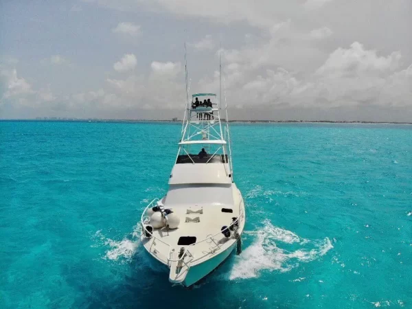 14.-Hatteras 60 – Up to 15 people - Image 2