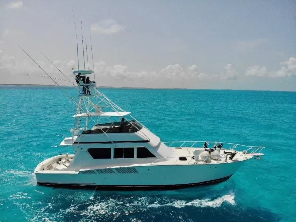 14.-Hatteras 60 – Up to 15 people - Image 4