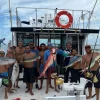23.-DEFFENDER 48 FT Up to 14 people - Image 8